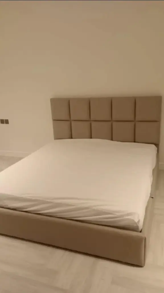 راس السرير (120سم ) 